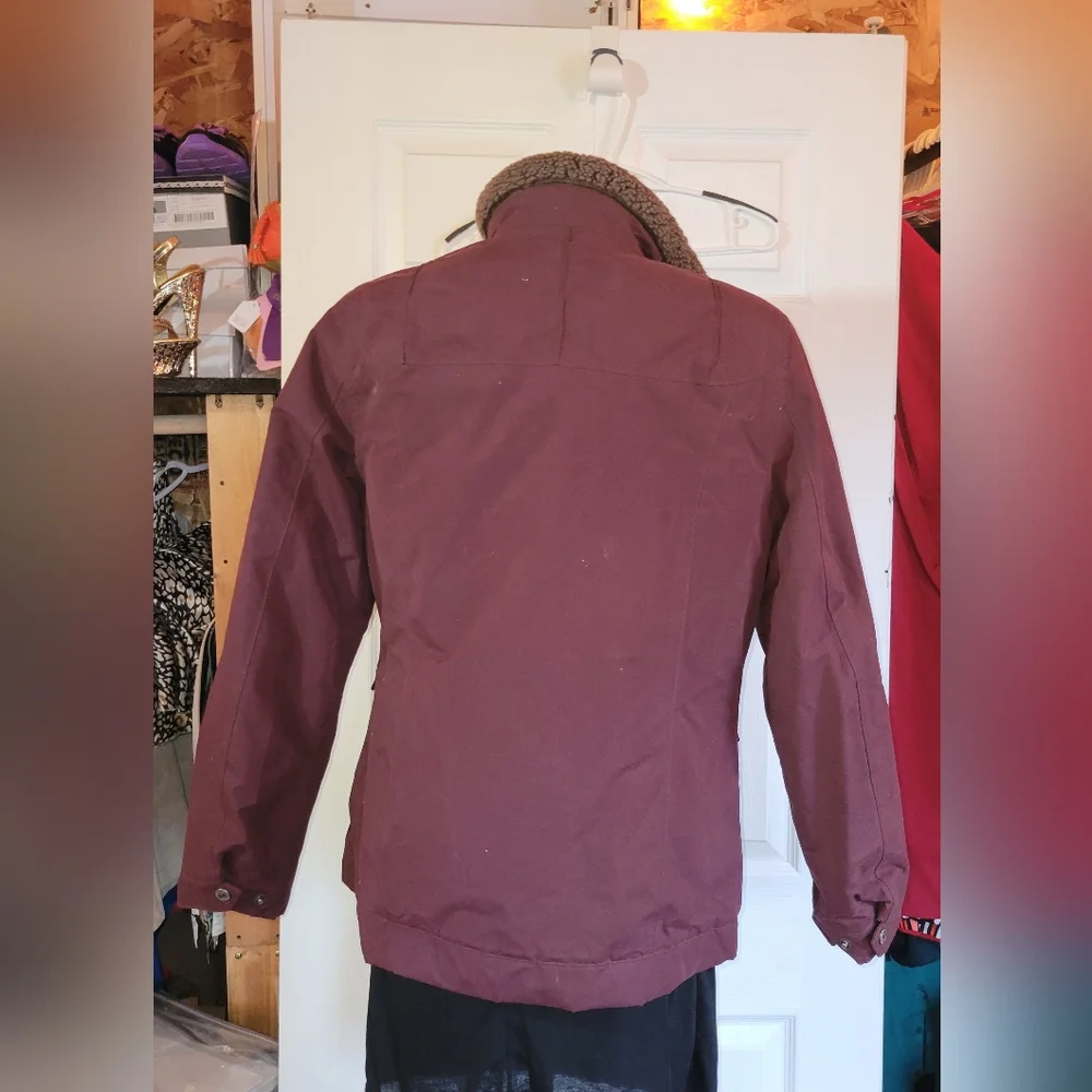 Women's Burgundy Jacket with Sherpa Lining Collor Size Small With Pockets - Picture 2 of 12